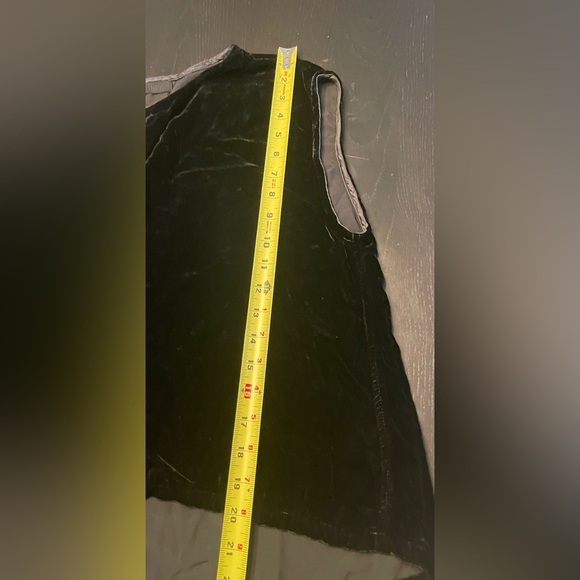 CP Shade velvet top - Picture 6 of 8